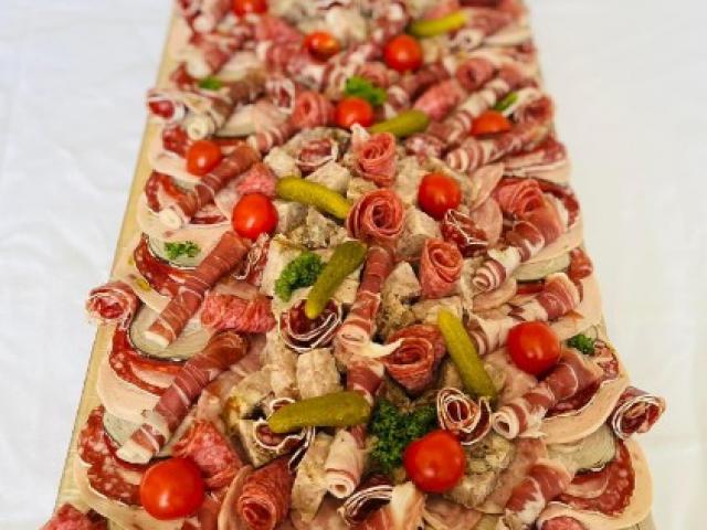 Nos plateaux Charcuterie avec ou sans Pâté